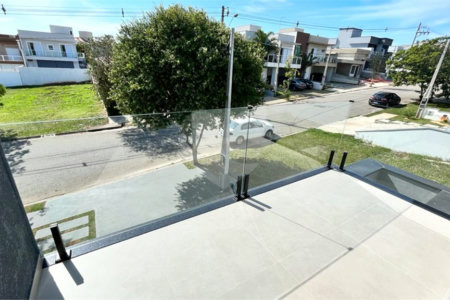 Casa à venda com 4 quartos, sendo 3 suítes, no condomínio Campos do Conde Sorocaba, Sorocaba - SP