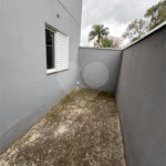 Casa à venda com 3 quartos, sendo 1 suíte, no condomínio Felipe Camarao, Poá - SP