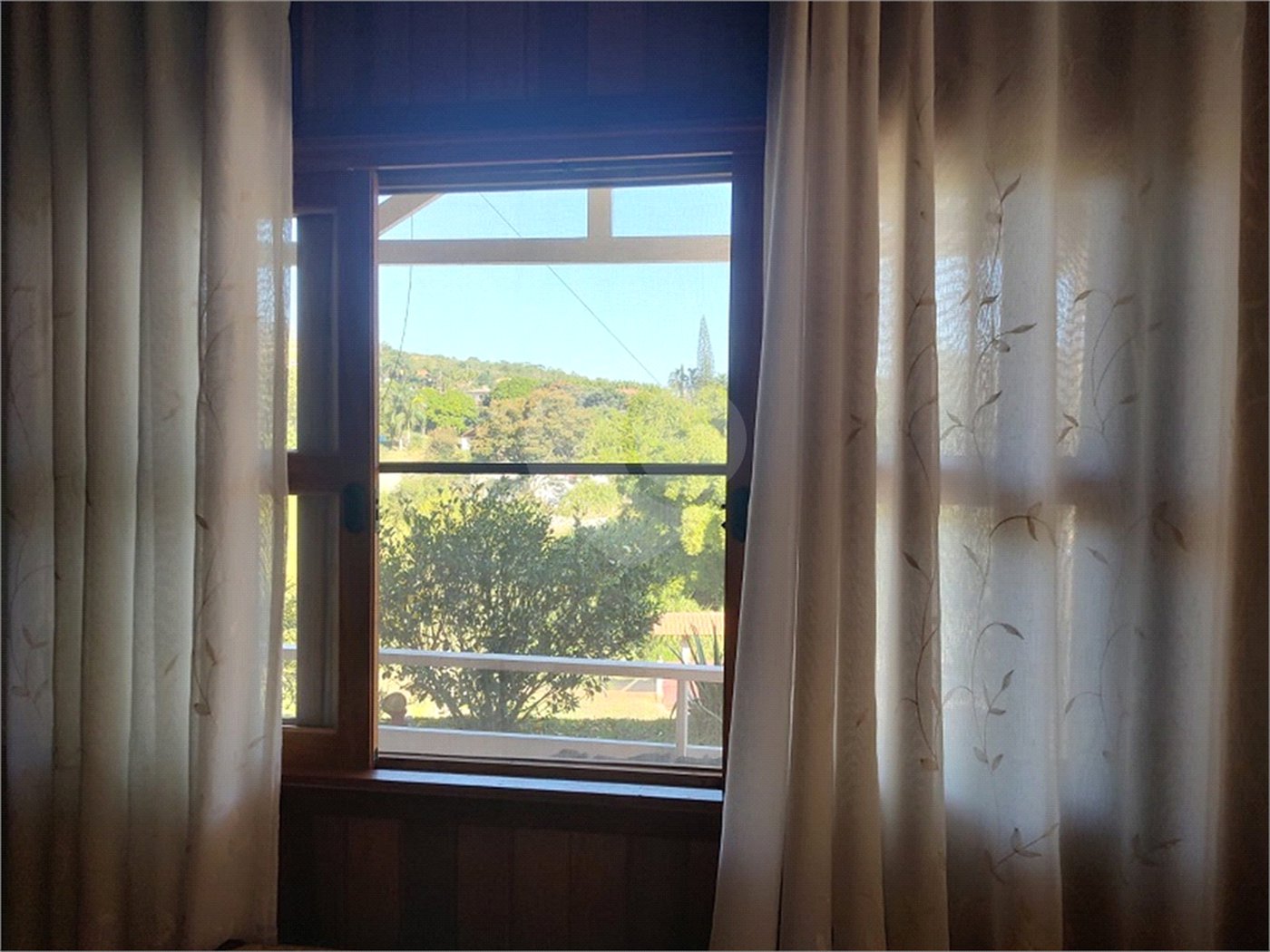 Chácara à venda com 4 quartos, sendo 1 suíte, em Chácaras Fernão Dias, Atibaia, SP