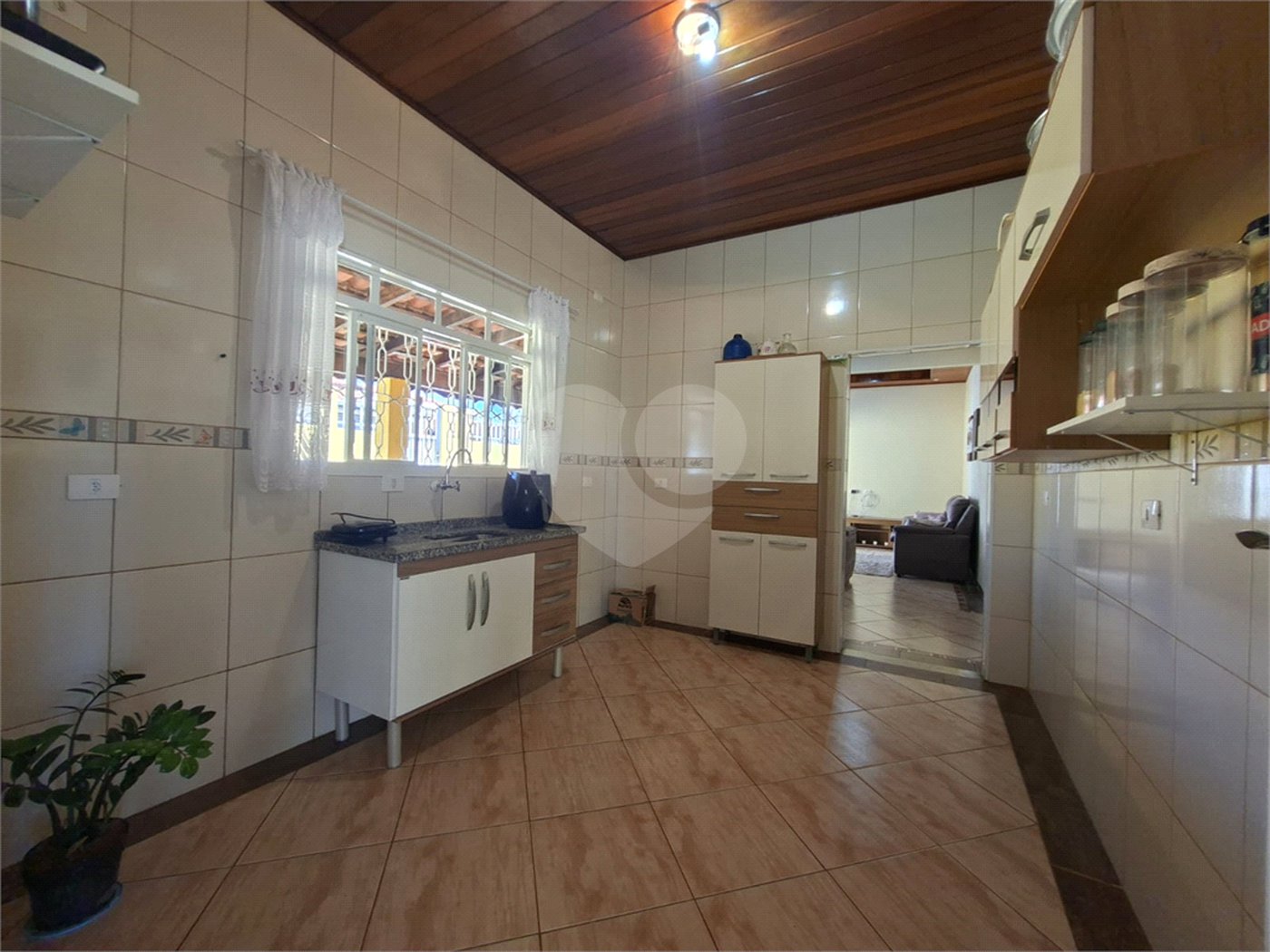 Casa à venda com 3 quartos, sendo 1 suíte,  em Tatetú, Alambari, SP