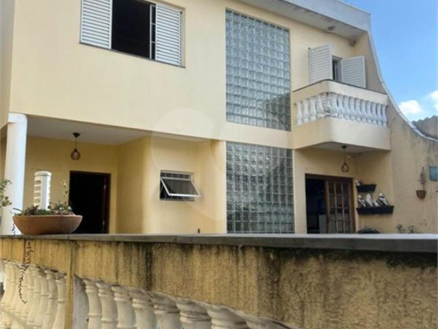 Sobrado à venda com 5 quartos, sendo 2 suítes,  em Imirim, São Paulo, SP