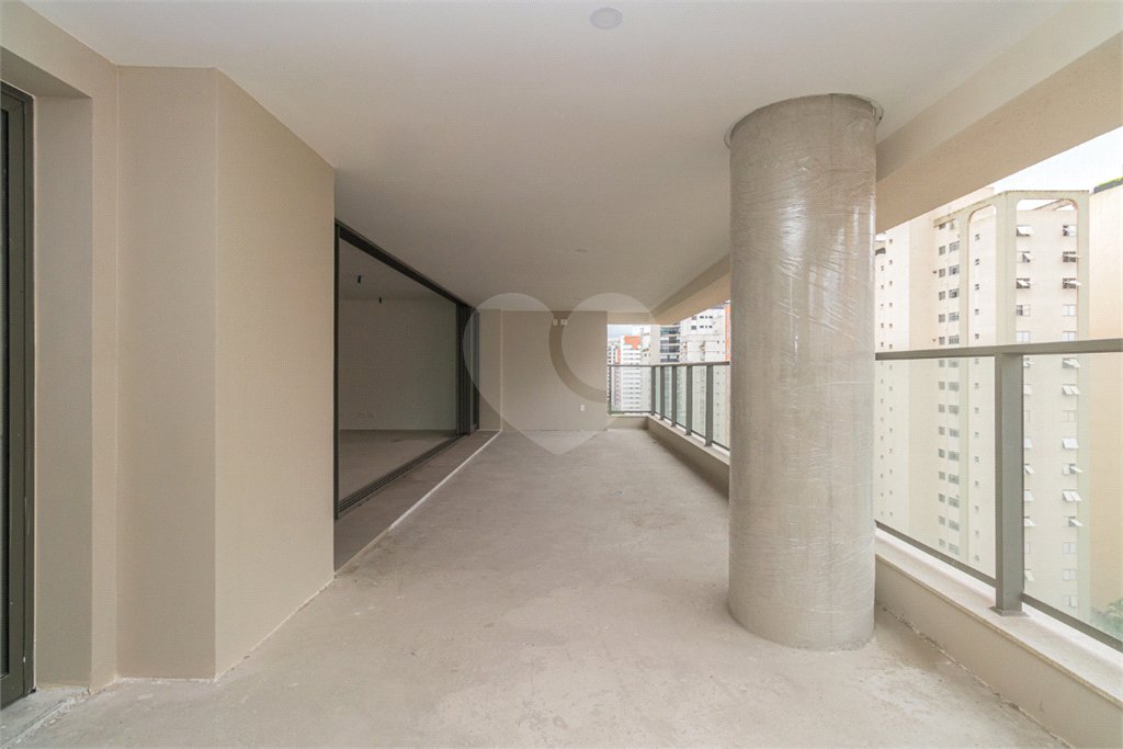 Apartamento à venda com 3 suítes em Brooklin, São Paulo, SP