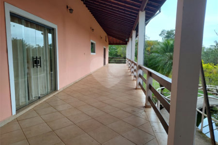 Chácara à venda com 3 quartos, sendo 1 suíte, em Bairro do Machadinho, Angatuba, SP