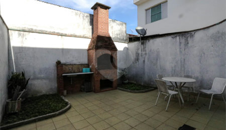 Casa à venda ou para alugar com 3 quartos, sendo 2 suítes,  no Centro, Mogi das Cruzes, SP