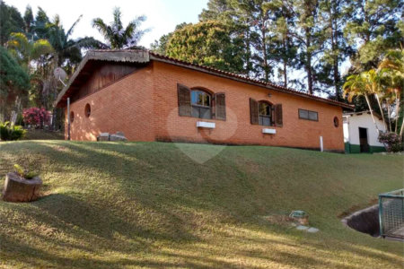 Chácara à venda com 4 quartos em Brigadeiro Tobias, Sorocaba, SP