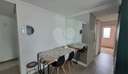 Apartamento à venda com 2 quartos em Vila Isa, São Paulo, SP