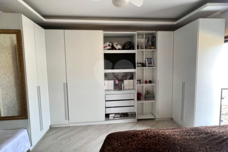 Sobrado à venda com 3 quartos, sendo 1 suíte,  em Jardim Modelo, Suzano, SP