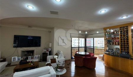 Apartamento à venda com 3 suítes em Vila Clementino, São Paulo, SP