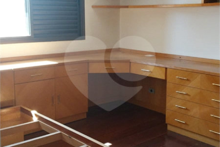 Apartamento à venda ou para alugar com 5 quartos, sendo 3 suítes,  em Tatuapé, São Paulo, SP