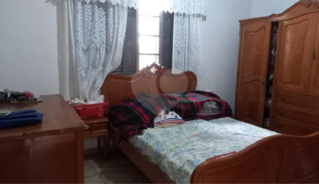 Casa Térrea à venda com 4 quartos em Vila Medeiros, São Paulo, SP
