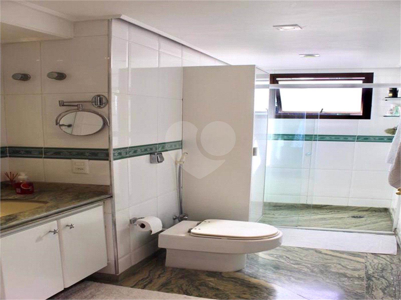 Apartamento à venda com 3 suítes em Jardim Vila Mariana, São Paulo, SP