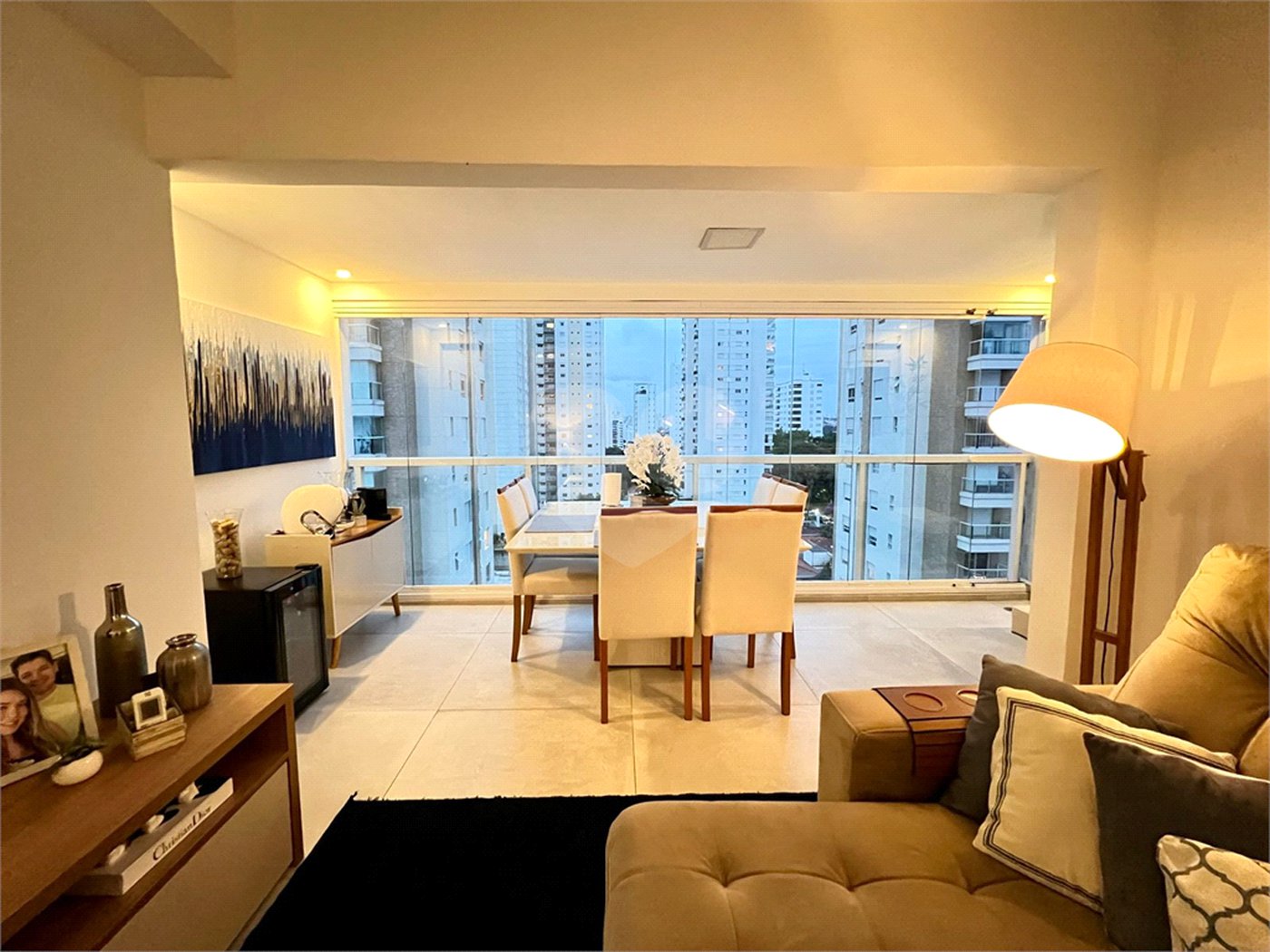 Apartamento à venda com 2 quartos, sendo 1 suíte, em Campo Belo, São Paulo, SP