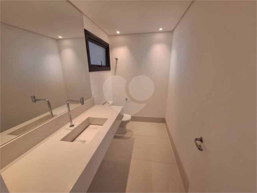 Casa à venda ou para alugar com 3 suítes no condomínio Boulevard Ibirapuera, São Paulo - SP