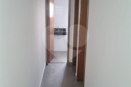 Sobrado à venda com 3 quartos, sendo 1 suíte, em Vila São Paulo, São Paulo, SP