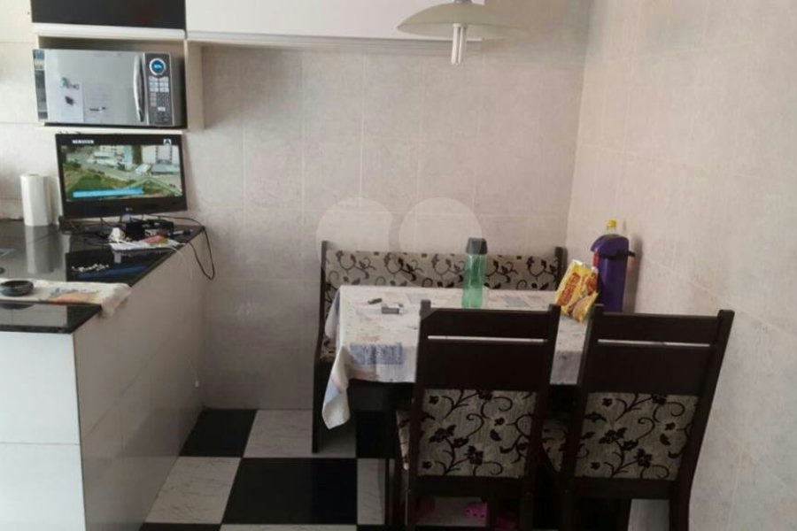 Sobrado à venda com 4 quartos, sendo 1 suíte, em Tremembé, São Paulo, SP
