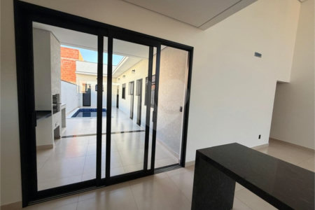 Casa à venda com 2 quartos, sendo 1 suíte, no condomínio Reserva Ipanema, Sorocaba - SP