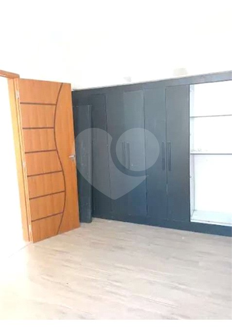 Casa à venda com 2 quartos no condomínio Residencial Monaco, Mogi das Cruzes - SP