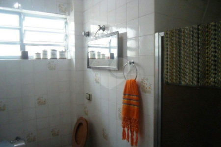 Casa à venda com 2 quartos no condomínio Narandiba 28, São Paulo - SP