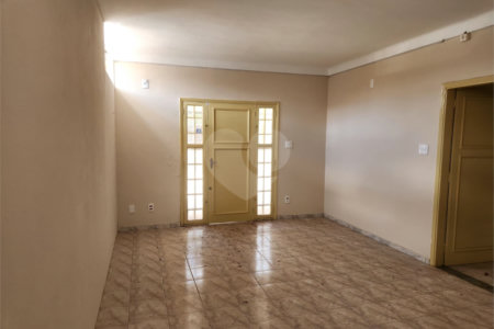 Sobrado à venda com 4 quartos, sendo 1 suíte, no Centro, Araraquara, SP