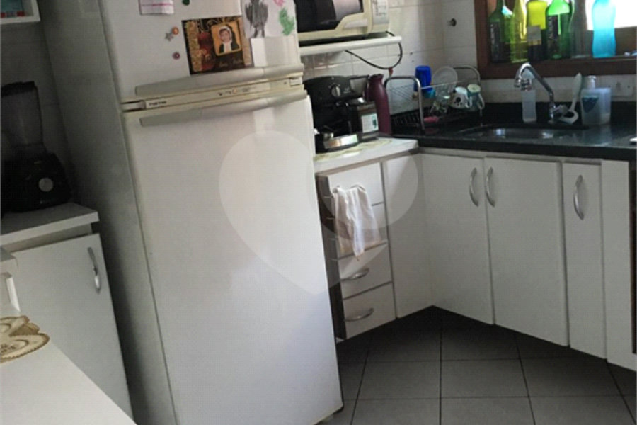 Casa à venda com 3 quartos, sendo 1 suíte, no condomínio Barbará Ii, São Paulo - SP