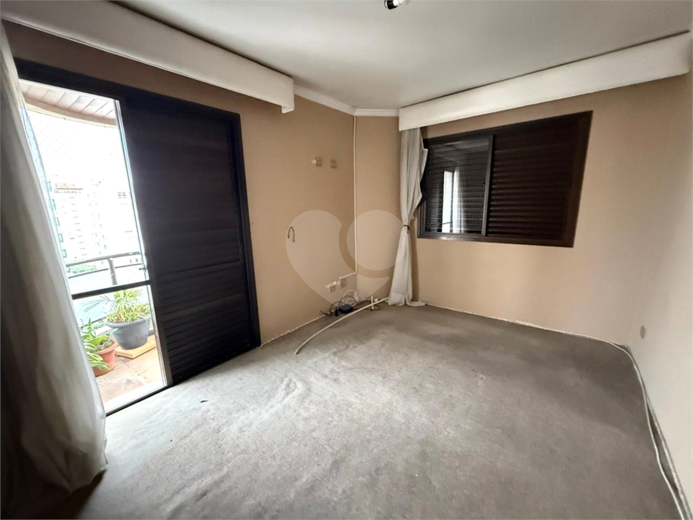Apartamento à venda com 3 quartos, sendo 1 suíte, em Jardim Paulista, São Paulo, SP