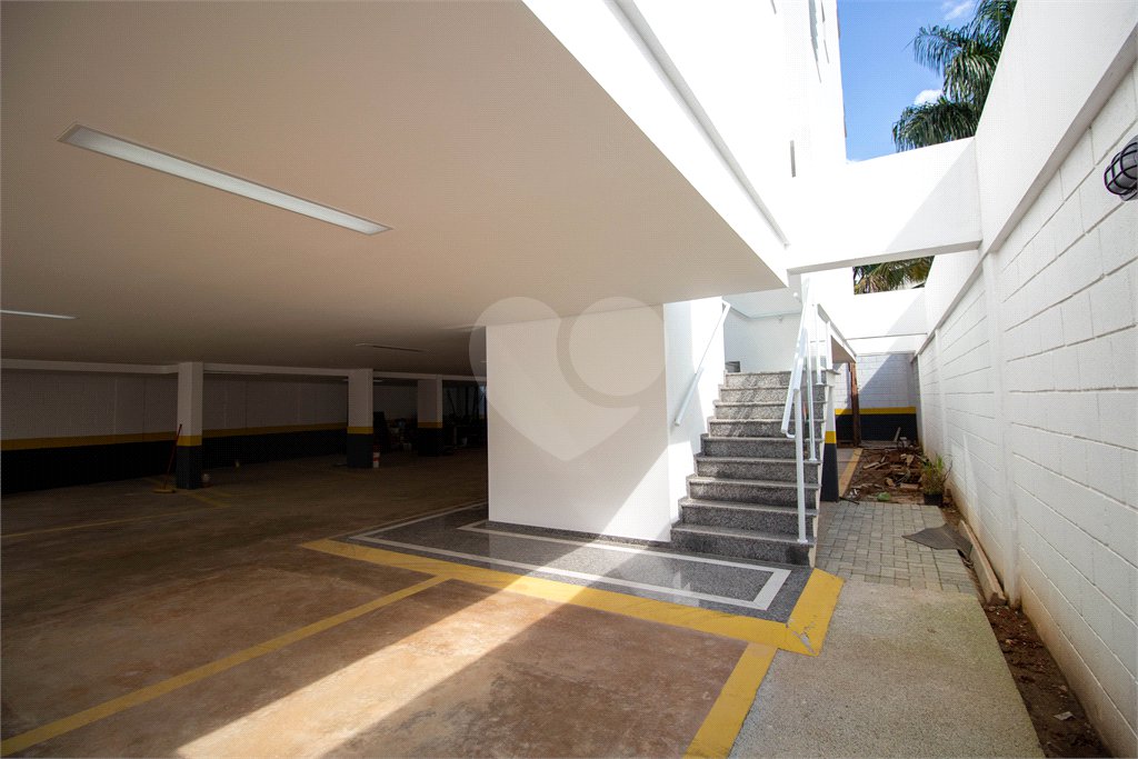 Apartamento à venda com 3 quartos, sendo 1 suíte,  em Jardim Flórida, São Roque, SP