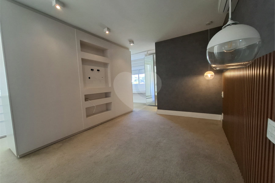 Apartamento à venda com 3 suítes em Lapa, São Paulo, SP