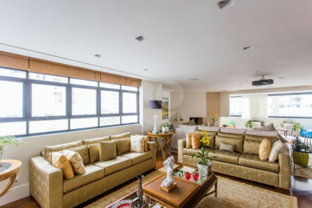 Apartamento à venda com 3 suítes em Campo Belo, São Paulo, SP