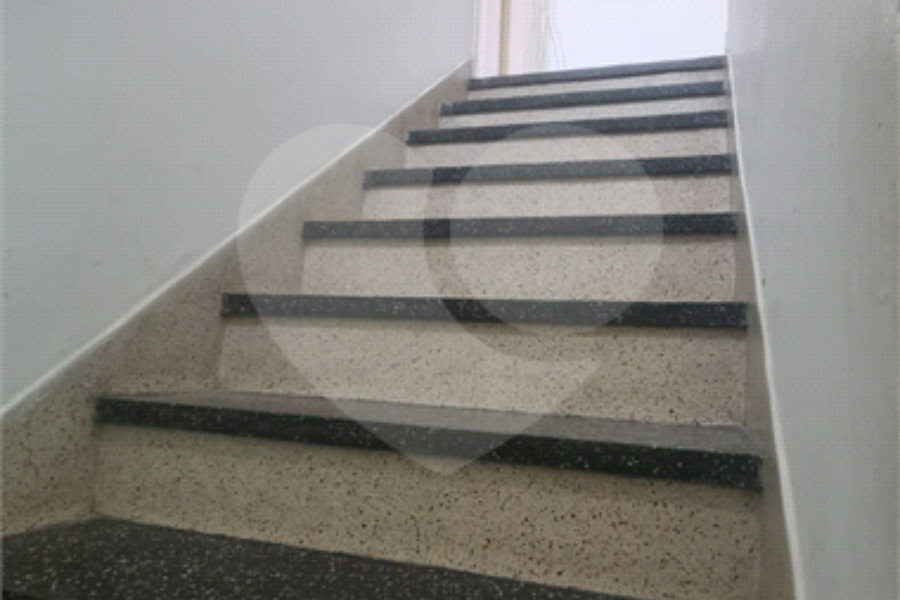 Sobrado à venda com 3 quartos em Vila Gustavo, São Paulo, SP