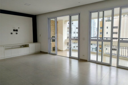 Apartamento à venda ou para alugar com 3 suítes em Indianópolis, São Paulo, SP