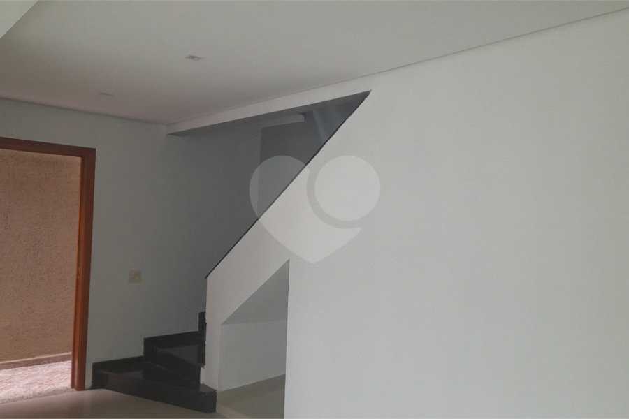 Sobrado à venda com 3 quartos, sendo 1 suíte, em Tremembé, São Paulo, SP