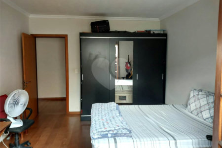 Casa à venda com 4 quartos, sendo 2 suítes,  em Jardim Japão, São Paulo, SP