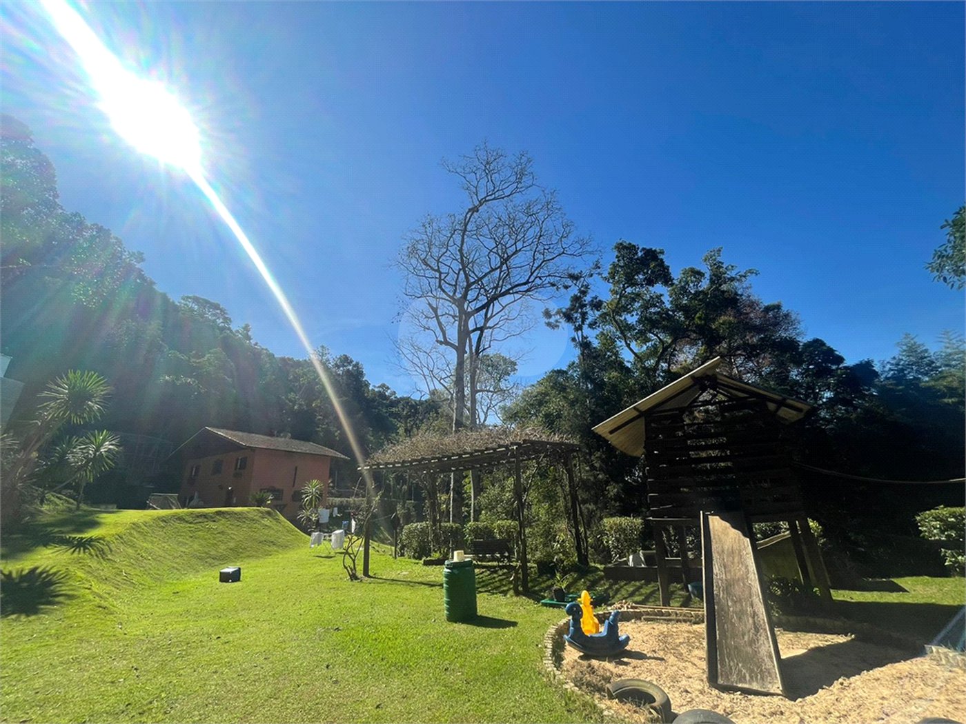 Sítio à venda com 4 quartos, sendo 1 suíte, em Caete (mailasqui), São Roque, SP
