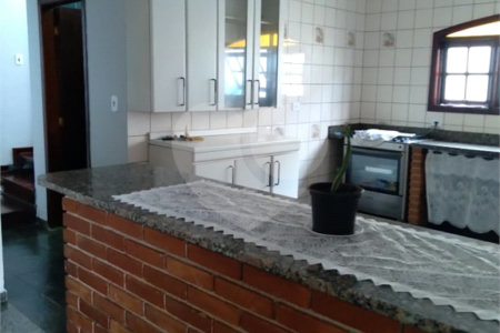 Sobrado à venda ou para alugar com 4 suítes em Balneário Arpoador, Peruíbe, SP