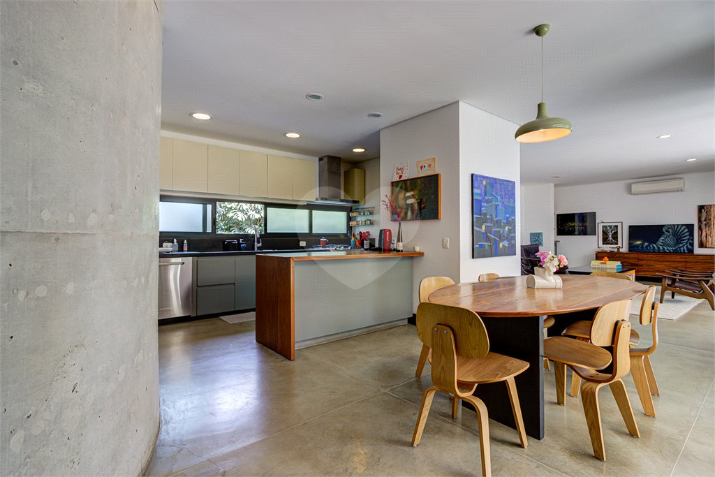 Casa à venda com 3 suítes em Alto da Boa Vista, São Paulo, SP