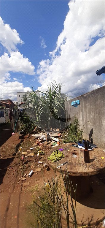 Casa à venda com 3 quartos em Alvinópolis, Atibaia, SP