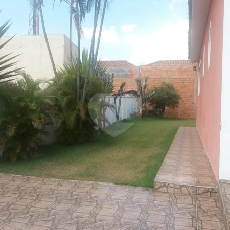 Casa à venda com 3 quartos no Centro, Iperó, SP