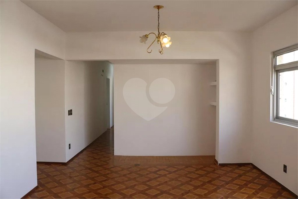 Apartamento à venda com 3 quartos, sendo 1 suíte, em Água Branca, São Paulo, SP