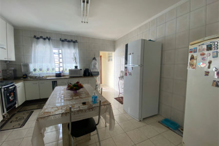 Casa Térrea à venda com 3 quartos, sendo 1 suíte, em Santa Teresinha, São Paulo, SP