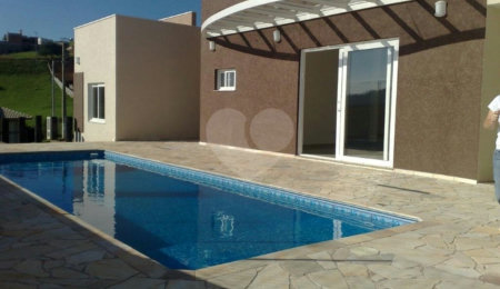 Casa em condomínio à venda com 4 suítes em Guaxinduva, Atibaia, SP