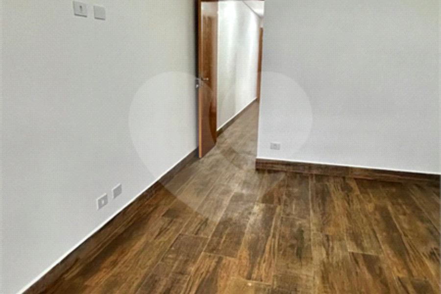 Sobrado à venda com 3 quartos, sendo 1 suíte, em Jardim Maristela, São Paulo, SP