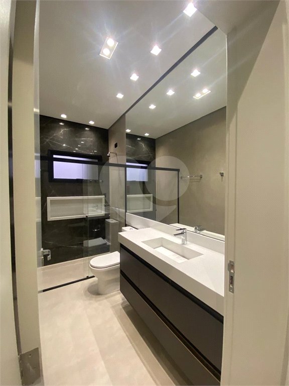 Casa à venda com 3 suítes no condomínio Glarus, Campinas - SP
