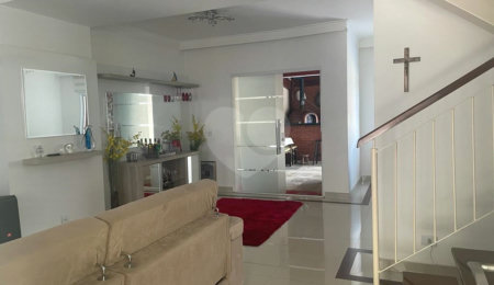 Casa à venda com 4 quartos, sendo 3 suítes,  no condomínio The House, São Paulo - SP
