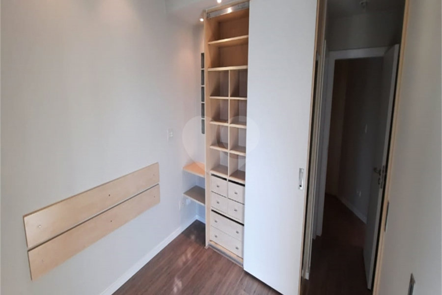 Apartamento à venda com 3 quartos, sendo 1 suíte, em Vila Paulicéia, São Paulo, SP