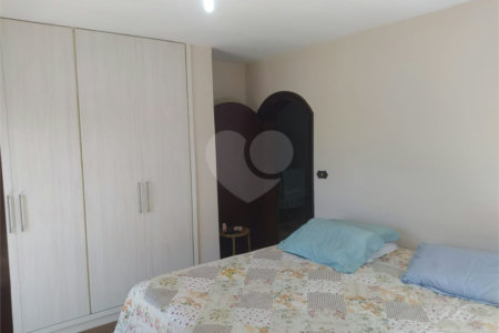 Casa à venda ou para alugar com 3 quartos, sendo 1 suíte, em Estação, São Roque, SP