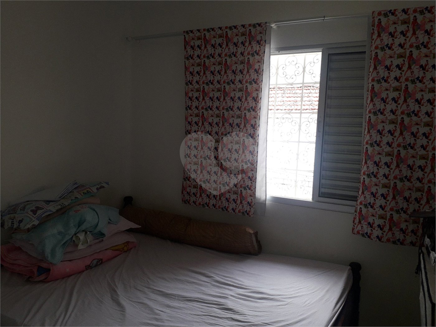 Casa à venda com 4 quartos, sendo 2 suítes, em Santana, São Paulo, SP