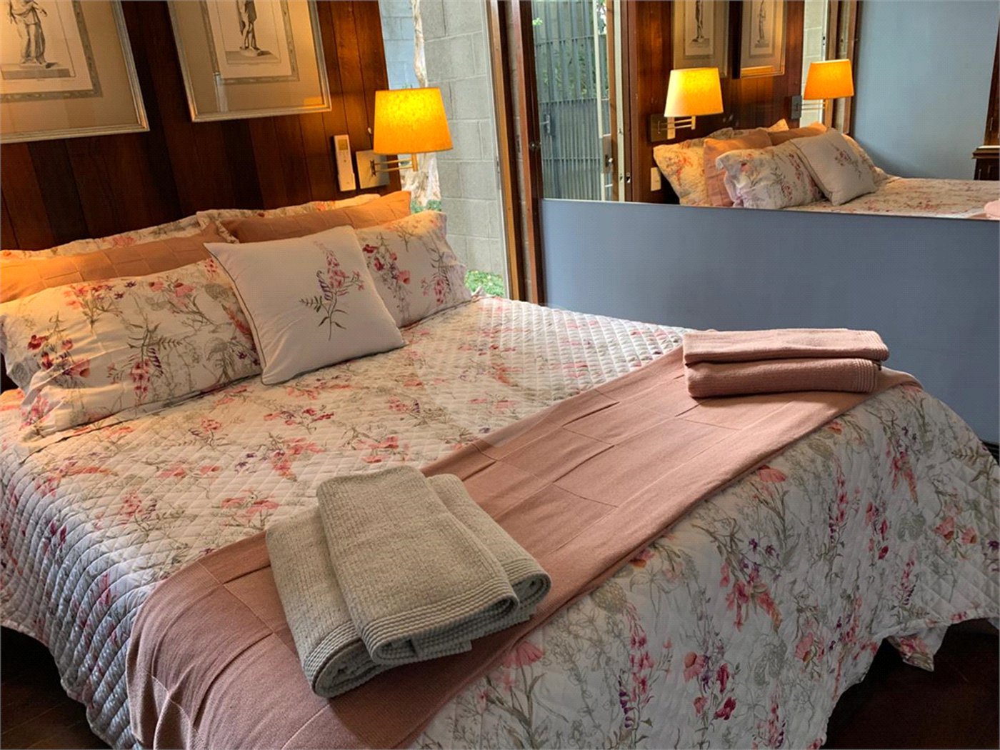 Casa à venda com 5 quartos, sendo 3 suítes, em Morumbi, São Paulo, SP