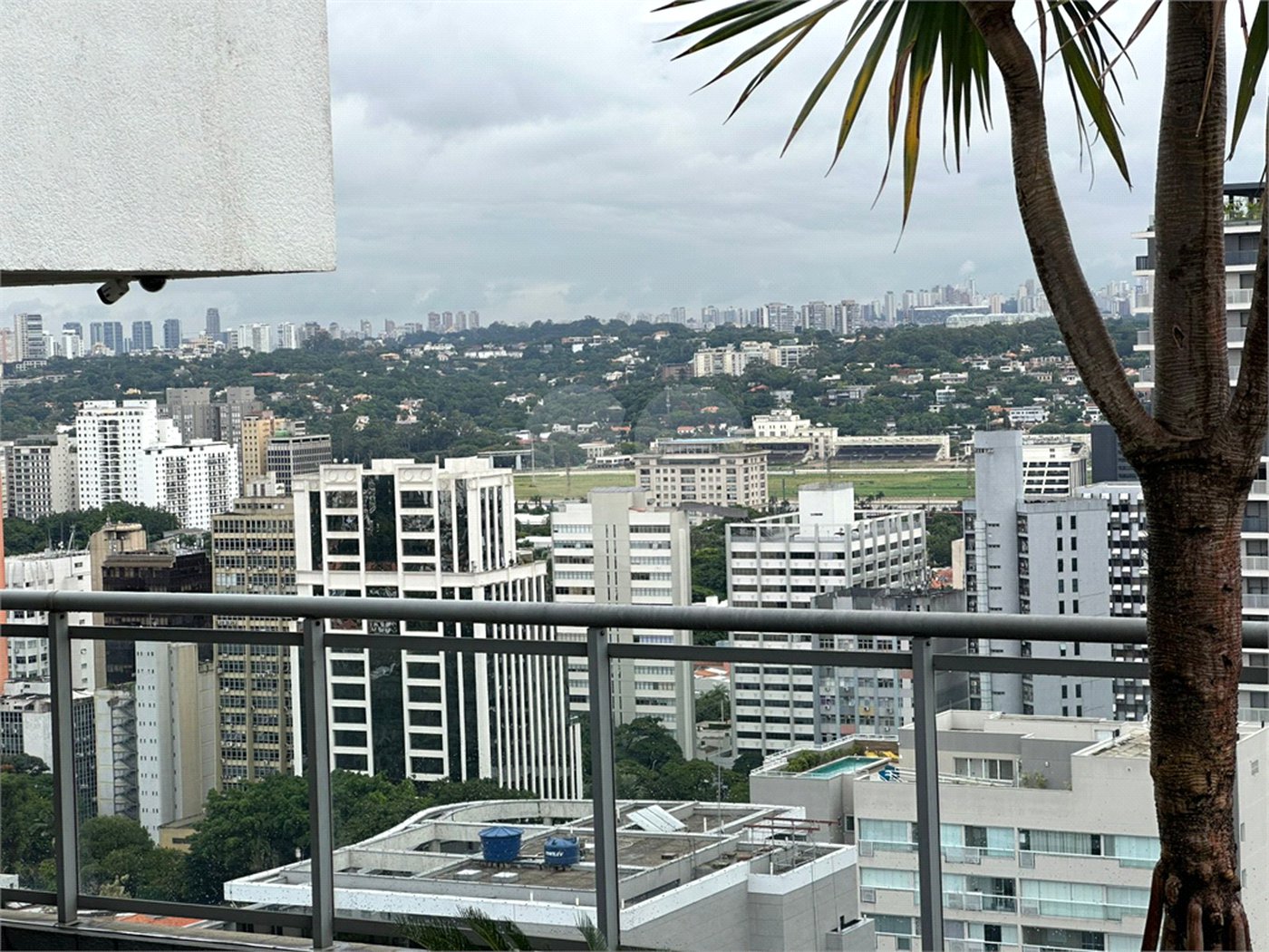 Apartamento à venda ou para alugar com 1 suíte em Pinheiros, São Paulo, SP