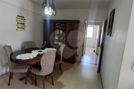 Apartamento à venda com 3 quartos, sendo 1 suíte, em Vila Uberabinha, São Paulo, SP