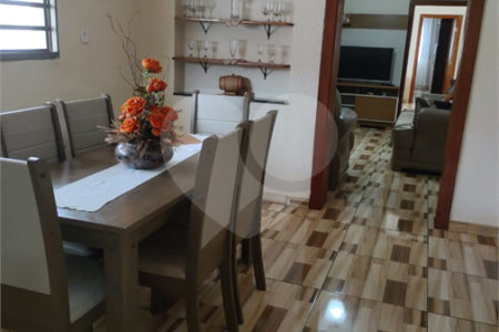 Casa Térrea à venda com 3 quartos em Vila Progresso, Porto Feliz, SP